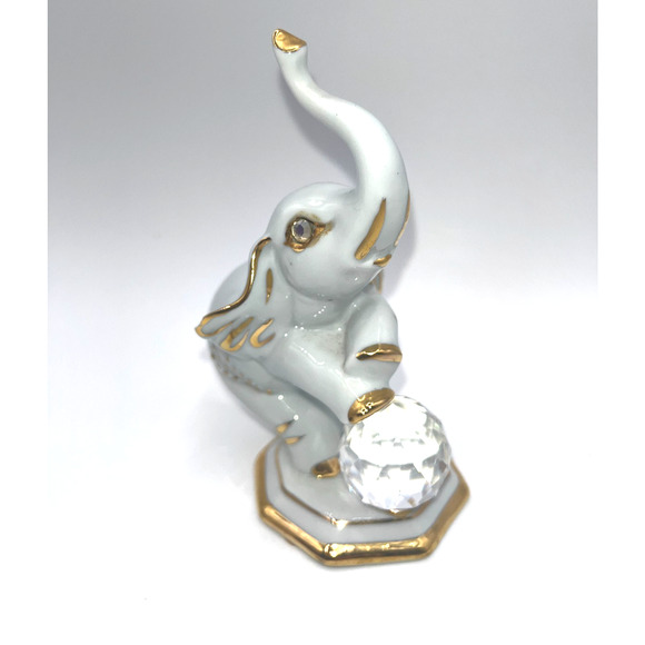 Vintage Capodimonte Elephant Balancing on Swarovski Crystal Ball Gold White Cute - Picture 3 of 16